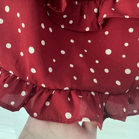Red polka dot skirt! - Picture 4 of 4